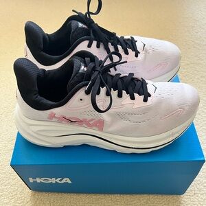 Hoka Women's Clifton 10 Running Shoes in the Carnation/Starlight Glow
